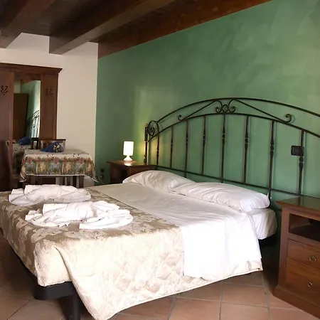Alloggio per agriturismo L'oasi Di Pierino